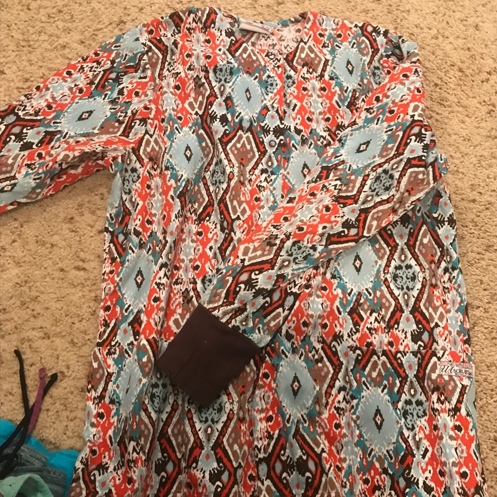womens scrubs